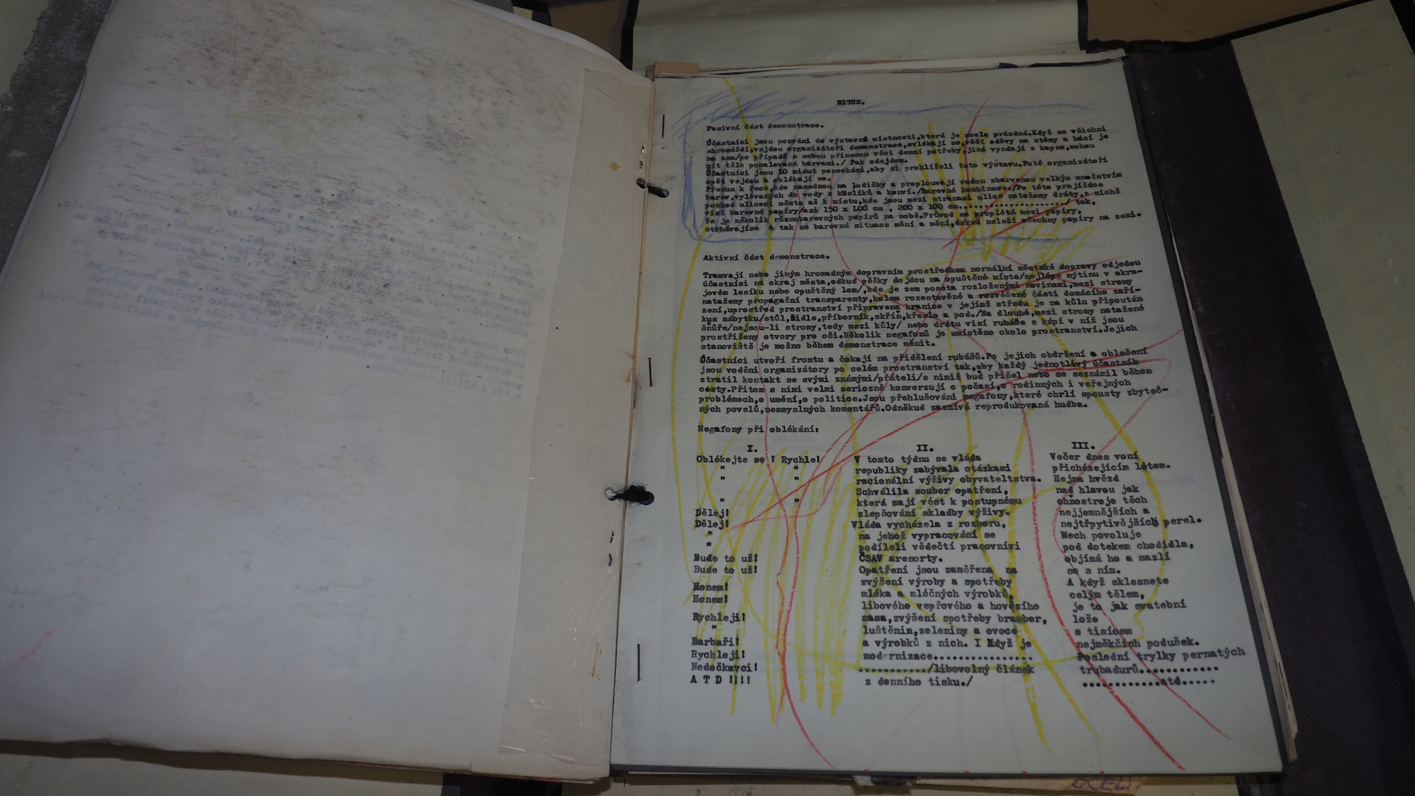 Literary Archive of the Museum of Czech Literature (LA PNP), photo by Petr Kotyk; Origin&aacute;ly archiv&aacute;li&iacute; jsou uložen&eacute; v Liter&aacute;rn&iacute;m archivu Pam&aacute;tn&iacute;ku n&aacute;rodn&iacute;ho p&iacute;semnictv&iacute;.